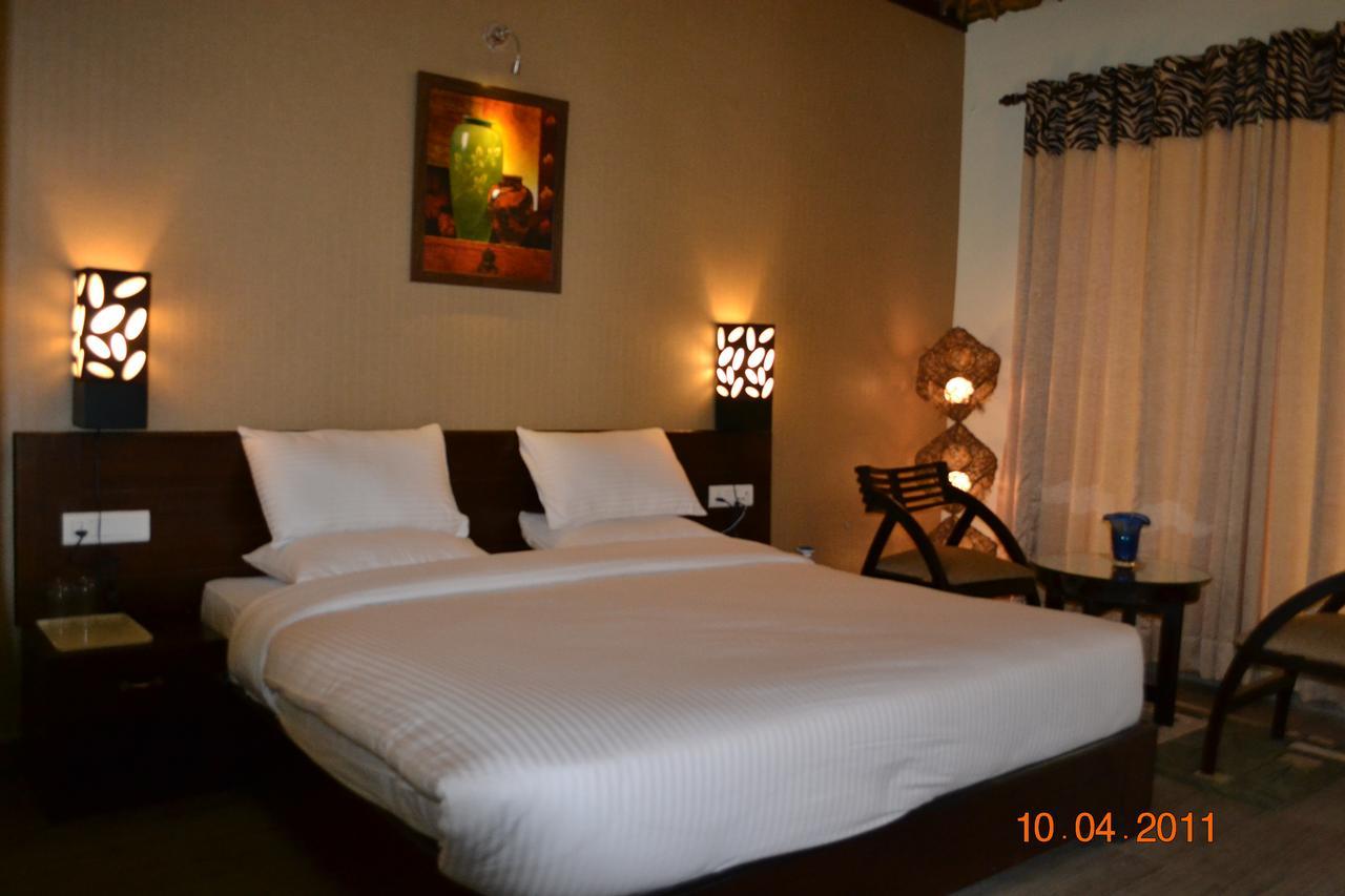 Corbett Wild Iris Spa And Resort Rāmnagar Exterior foto