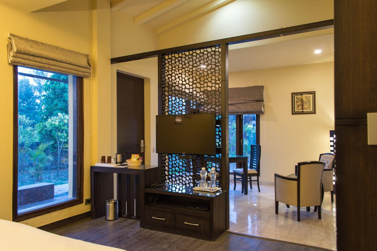 Corbett Wild Iris Spa And Resort Rāmnagar Exterior foto